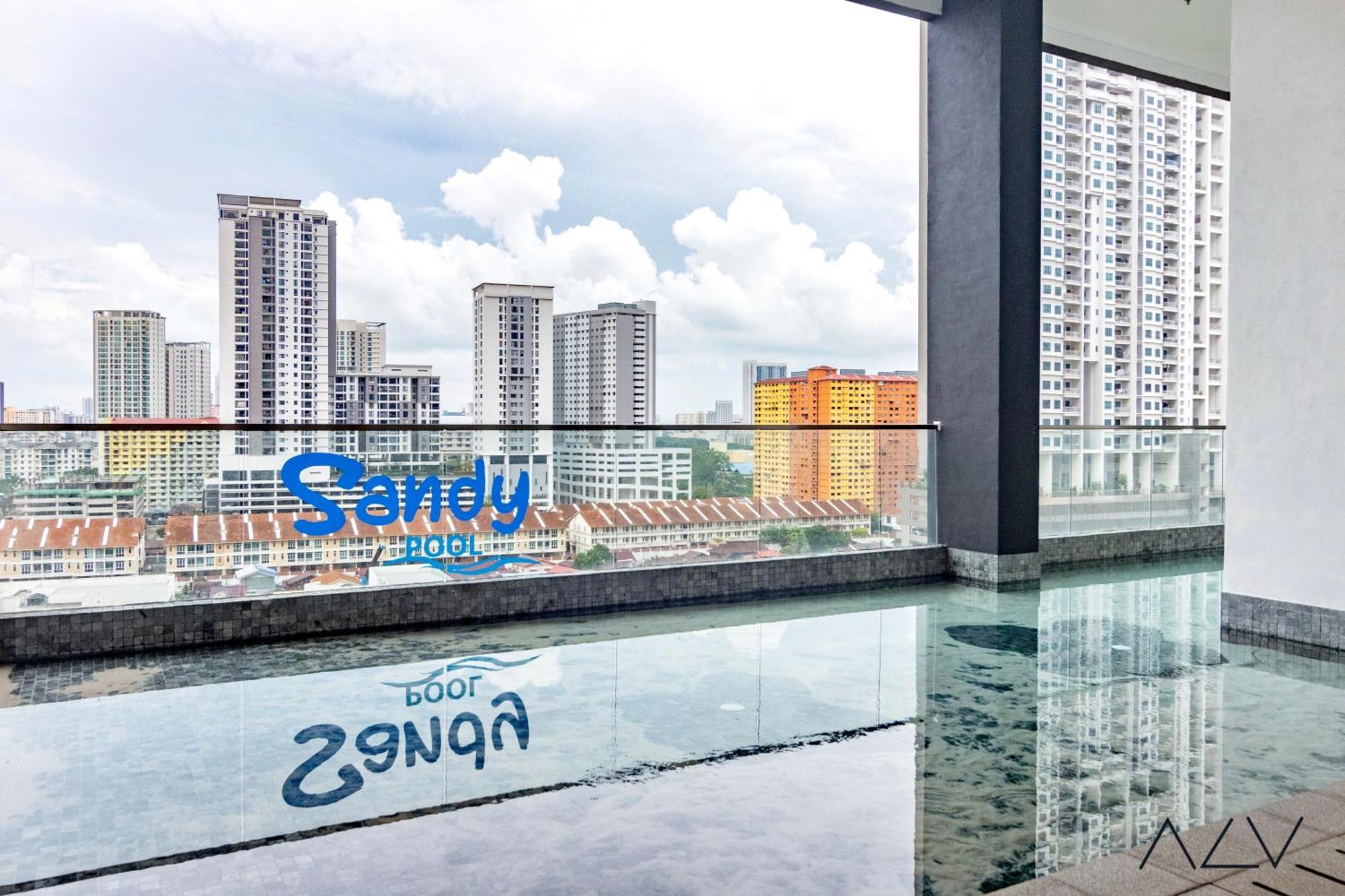 Urban Suites, Signature Collection By Stellar Alv Jelutong Exterior photo