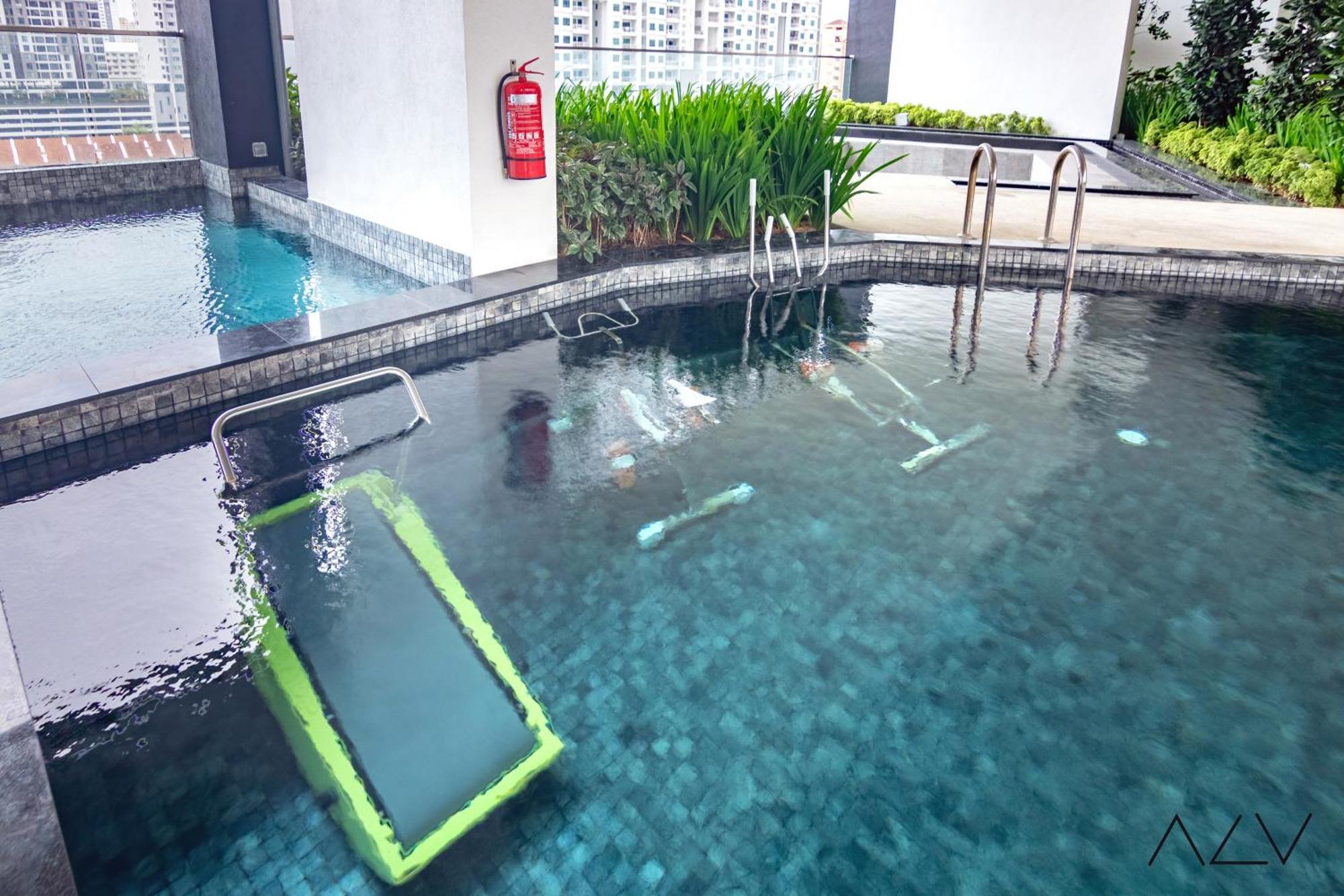 Urban Suites, Signature Collection By Stellar Alv Jelutong Exterior photo